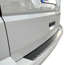 Ladekantenschutz | Edelstahl | Schwarz | zu verwenden mit VW T6 T6.1 Multivan, Caravelle – APT
